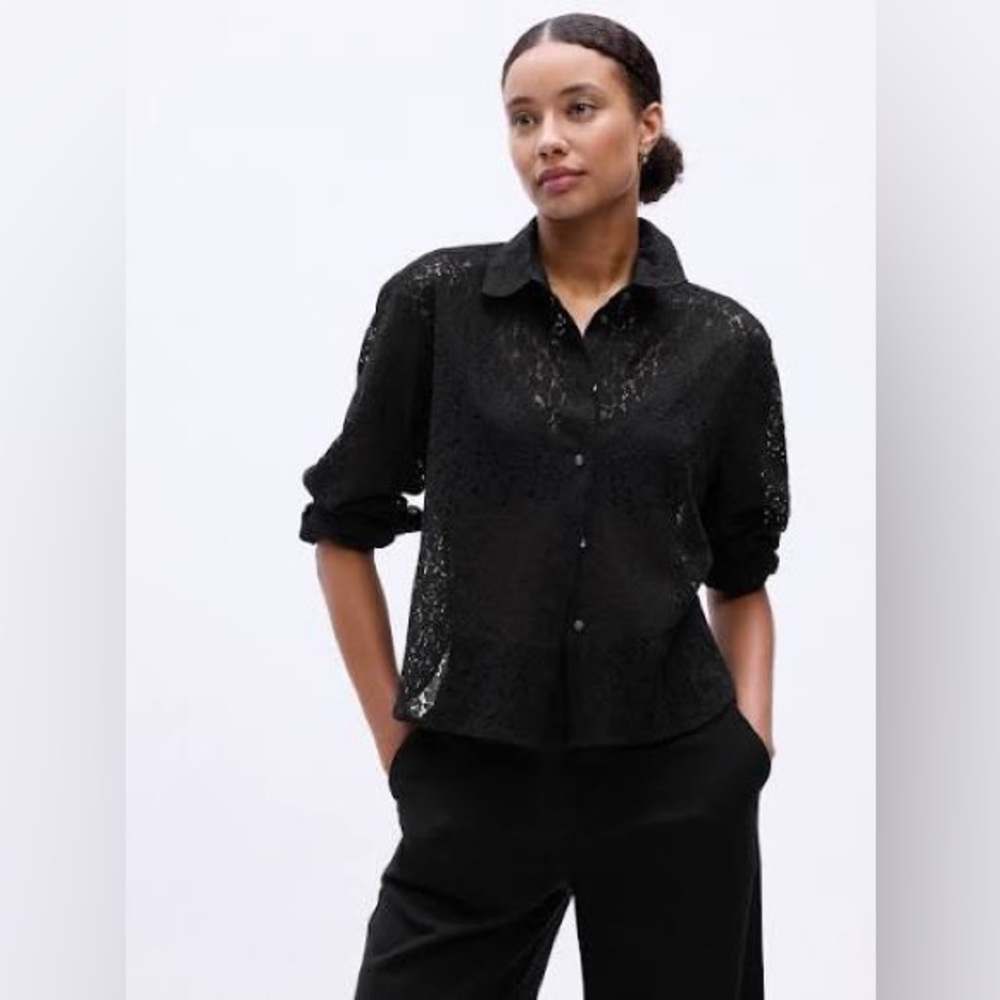 GAP Floral Lace Cropped Shirt Medium NWT